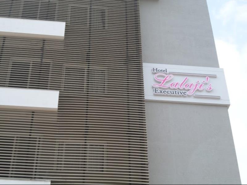 Treebo Lalaji'S Executive Hotel Aurangabad  Bagian luar foto