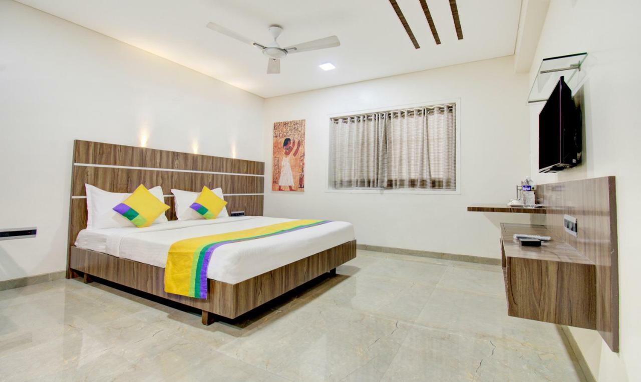 Treebo Lalaji'S Executive Hotel Aurangabad  Bagian luar foto