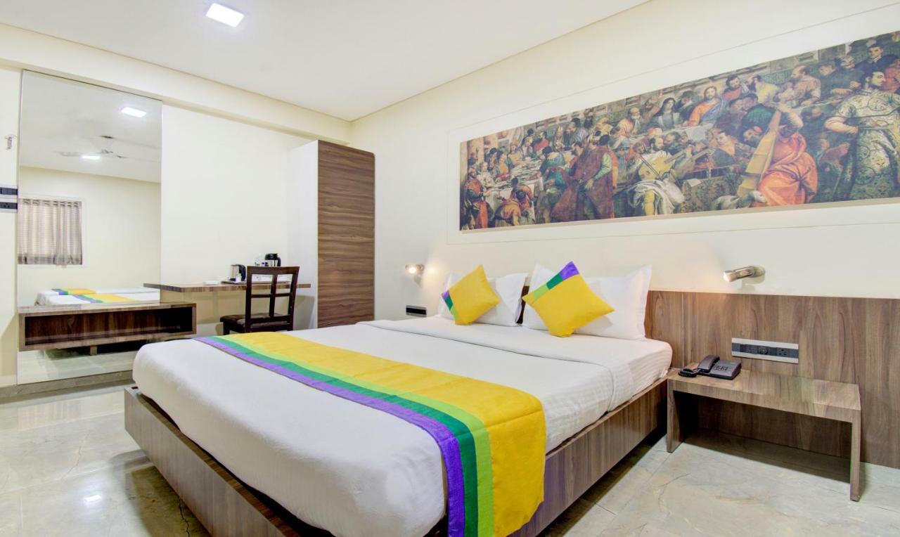 Treebo Lalaji'S Executive Hotel Aurangabad  Bagian luar foto