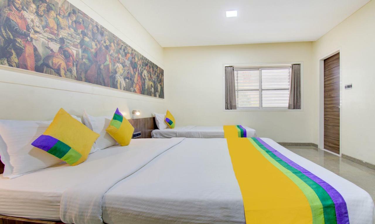 Treebo Lalaji'S Executive Hotel Aurangabad  Bagian luar foto