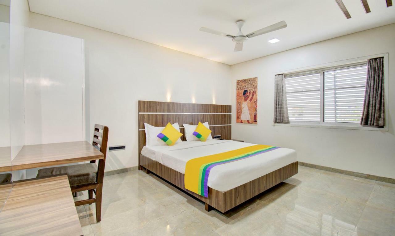 Treebo Lalaji'S Executive Hotel Aurangabad  Bagian luar foto