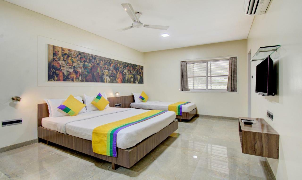 Treebo Lalaji'S Executive Hotel Aurangabad  Bagian luar foto