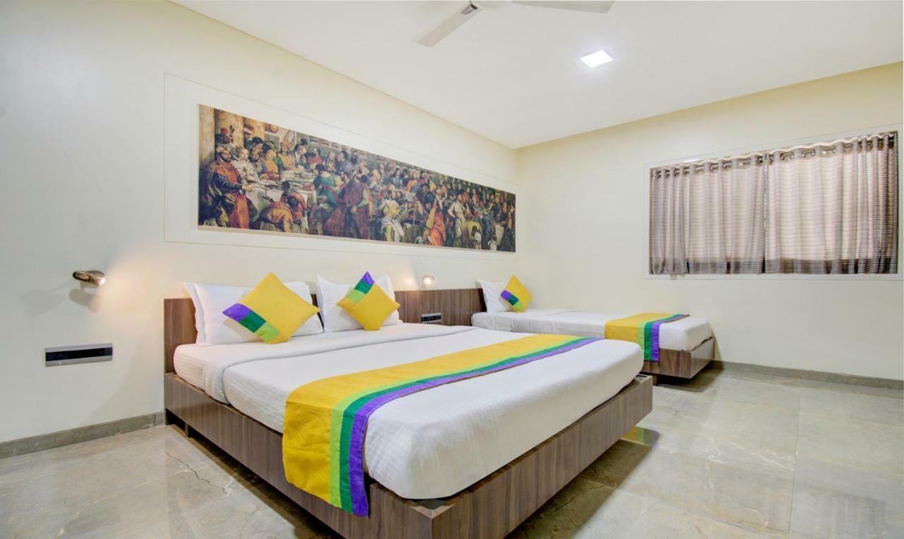 Treebo Lalaji'S Executive Hotel Aurangabad  Bagian luar foto